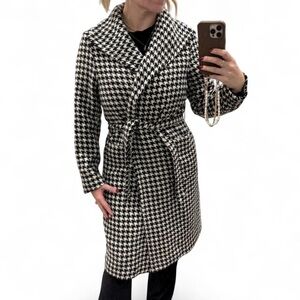 Elie Tahari Black & White Houndstooth Wrap Trench Coat